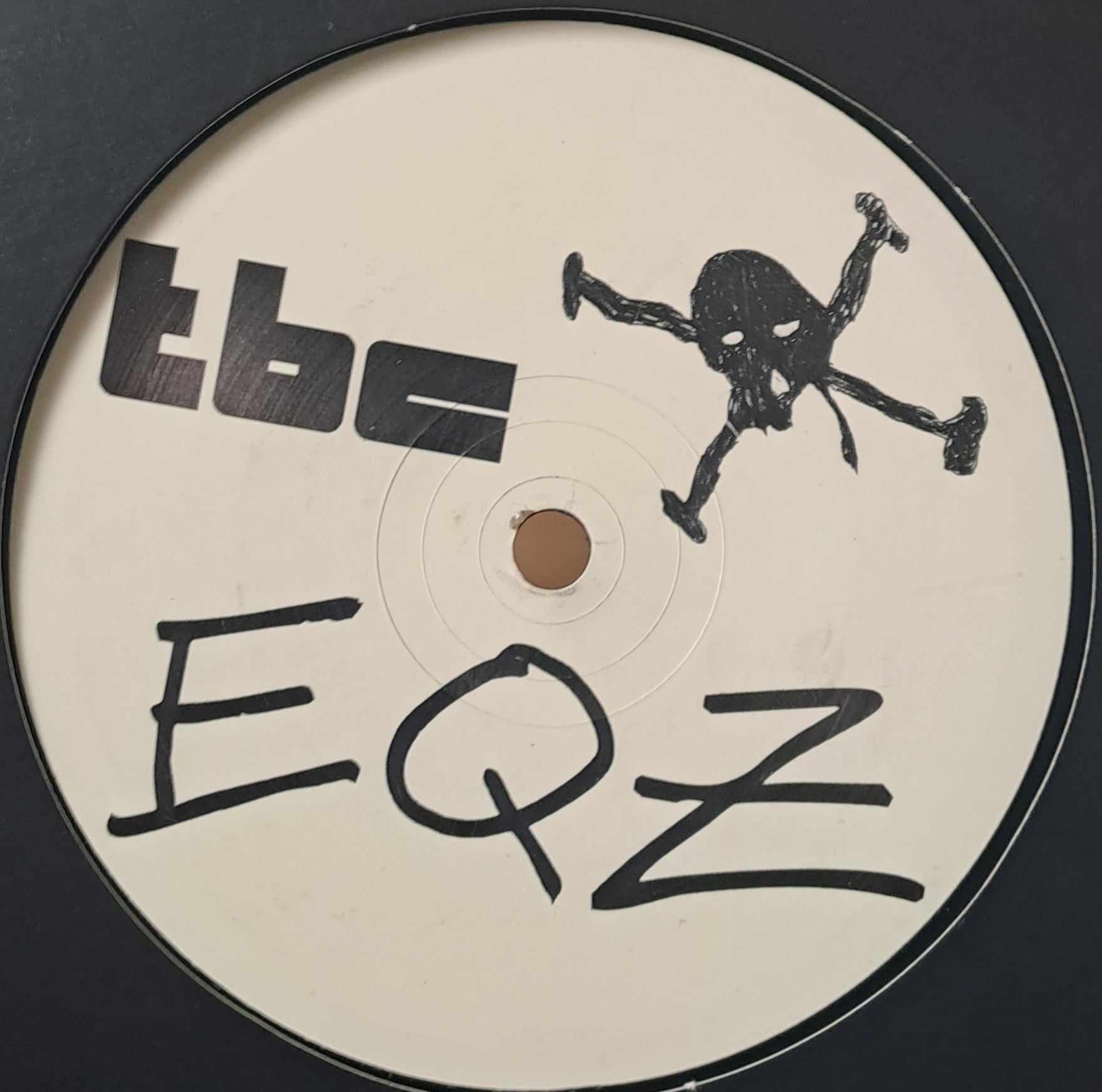 EQZ 02 - vinyle acid